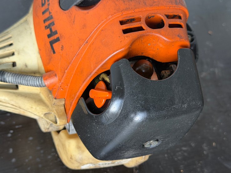 #6060-•-stihl-edger-image-4