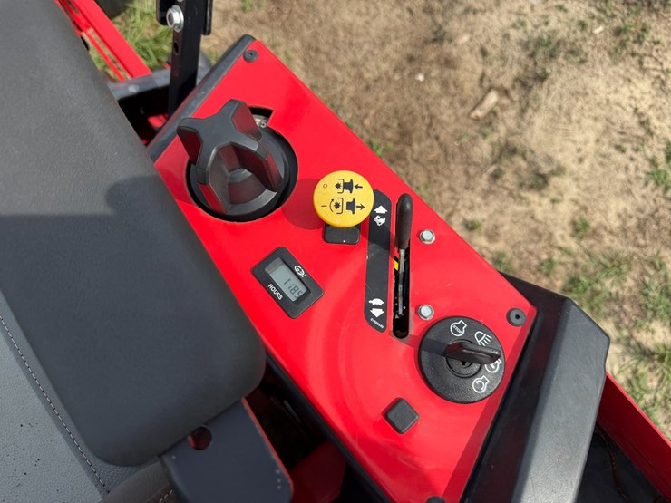 #6006-•-gravely-42"-ztx42-zero-turn-lawnmower-image-13