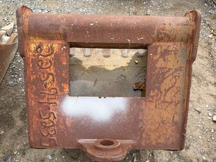 22”-cp-toothed-bucket-image-3
