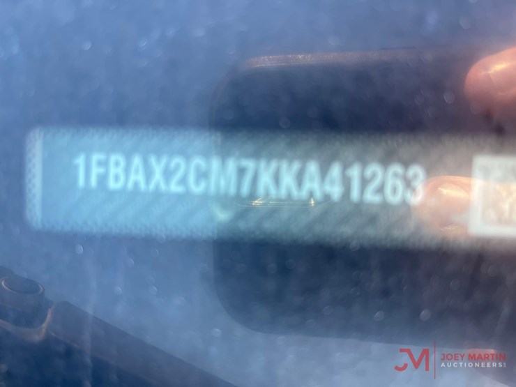 2019-ford-transit-image-25