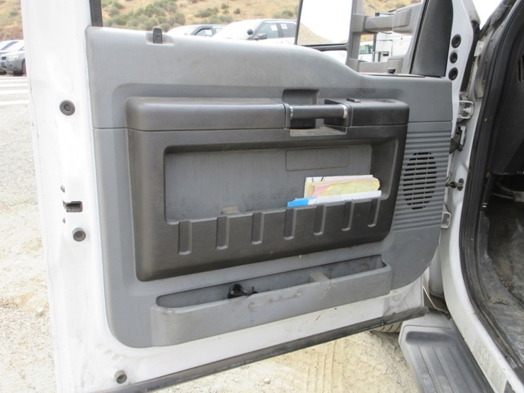 2016-ford-f550-xl-sd-image-12