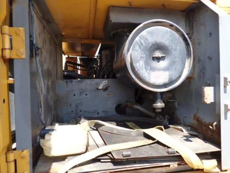 2004-deere-270c-lc-image-57