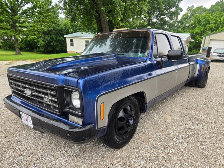 1976-chevrolet-c30-image-2