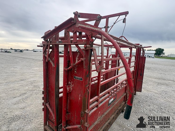 stronghold-cattle-chute-image-10