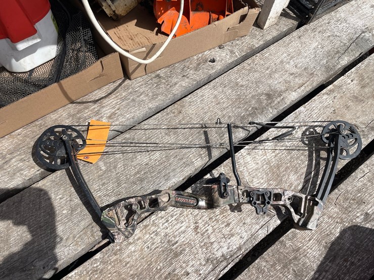 #2139-•-vortex-youth-compound-bow-image-4