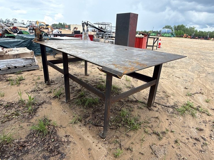 2229---4'x8'-metal-table-image-4