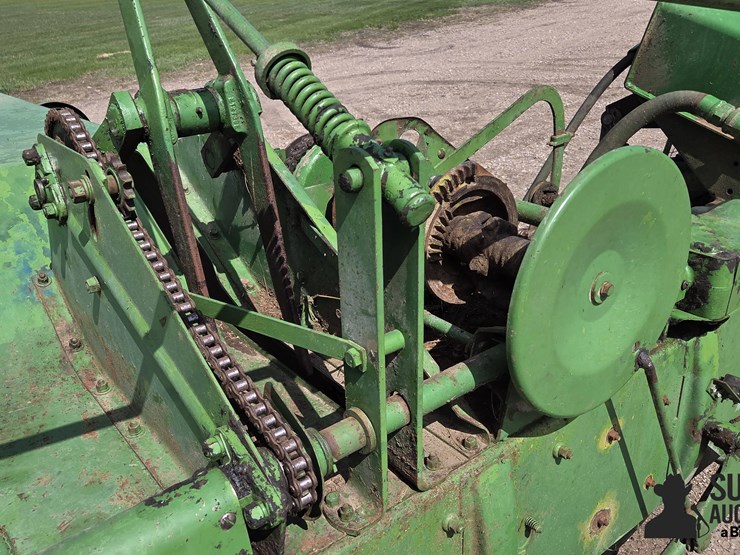 john-deere-24t-image-12