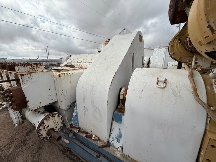 2011-caterpillar-3512-image-7