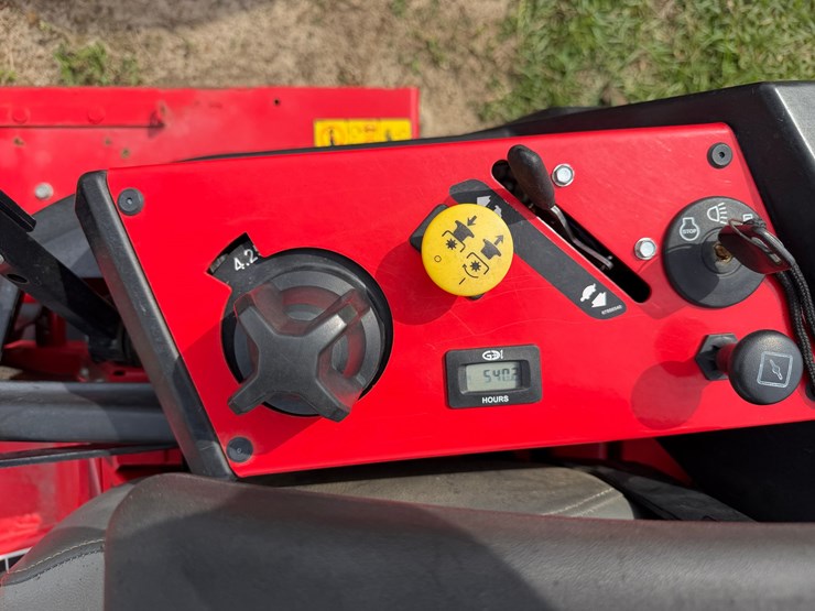 #6007-•-gravely-52"-ztx52-zero-turn-lawnmower-image-12