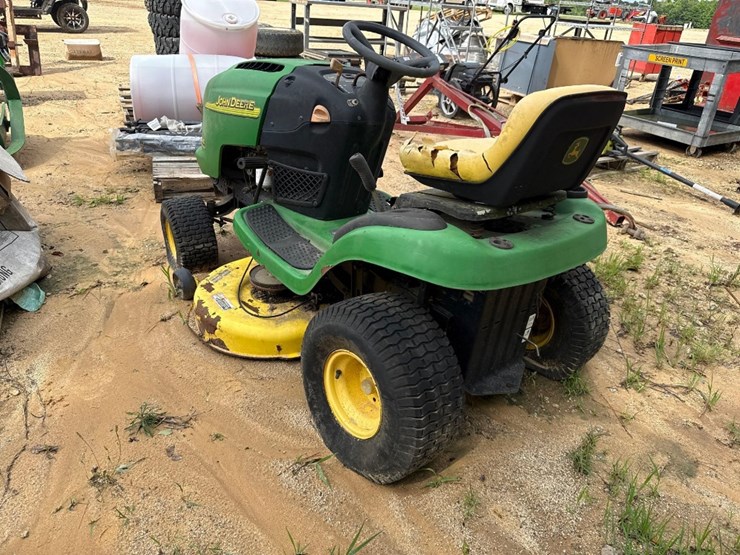 john-deere-l110-image-3