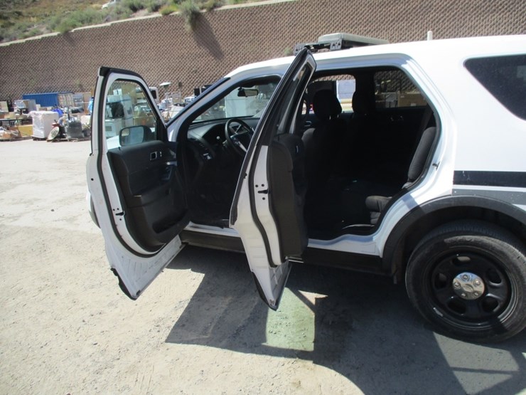 2014-ford-explorer-image-14