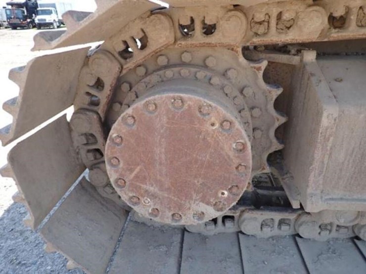 2004-deere-270c-lc-image-87