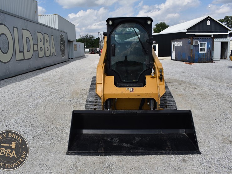 2023-caterpillar-259d3-image-11