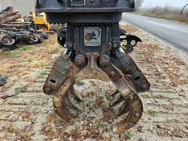 2010-deere-200d-lc-image-78