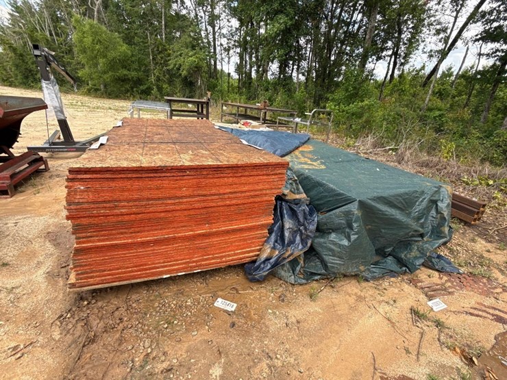 2247---4'-x-8'-sheets-of-particle-board-image-3