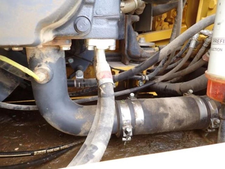 2022-komatsu-pc210-lc-11-image-65