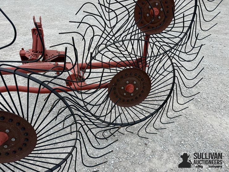 m&w-3pwr-5-wheel-3-pt-rake-image-20