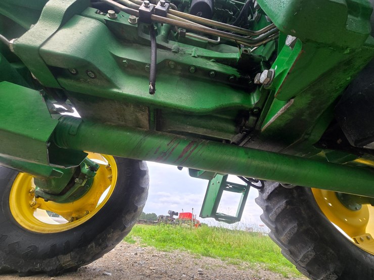 john-deere-6105d-image-24