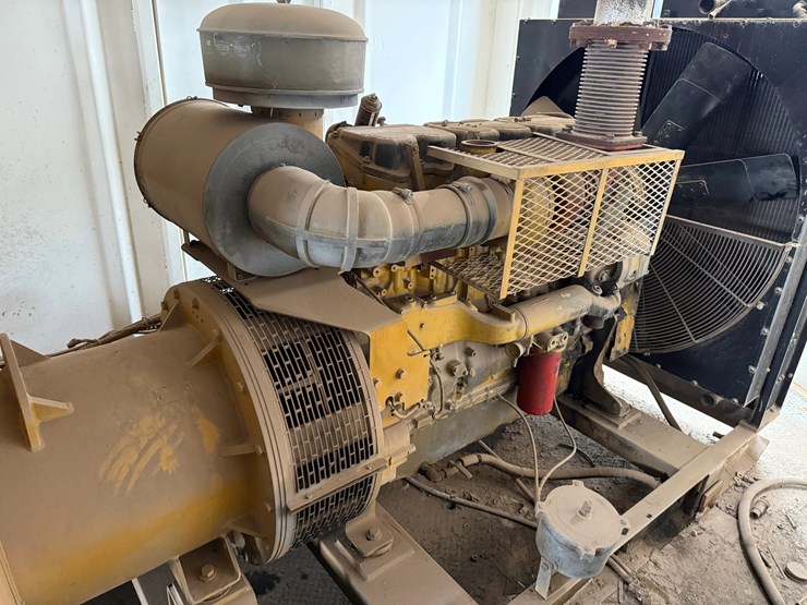 caterpillar-c15-image-15