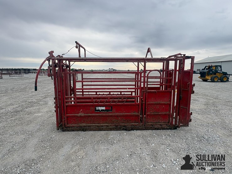 stronghold-cattle-chute-image-8