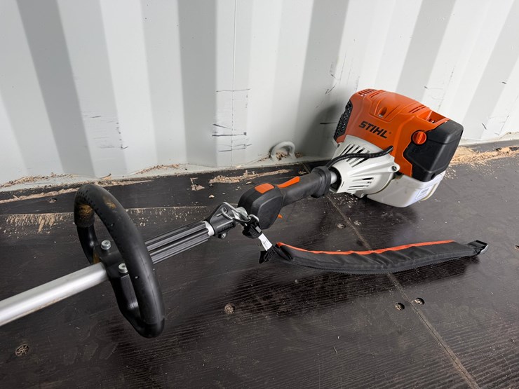 #6018-•-stihl-fs131r-string-trimmer-image-2