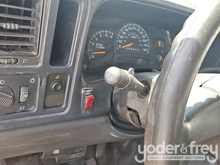 2006-chevrolet-silverado-2500hd-image-22