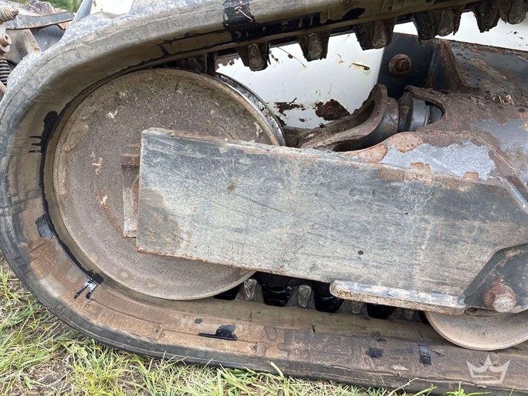 2021-bobcat-t64-image-29