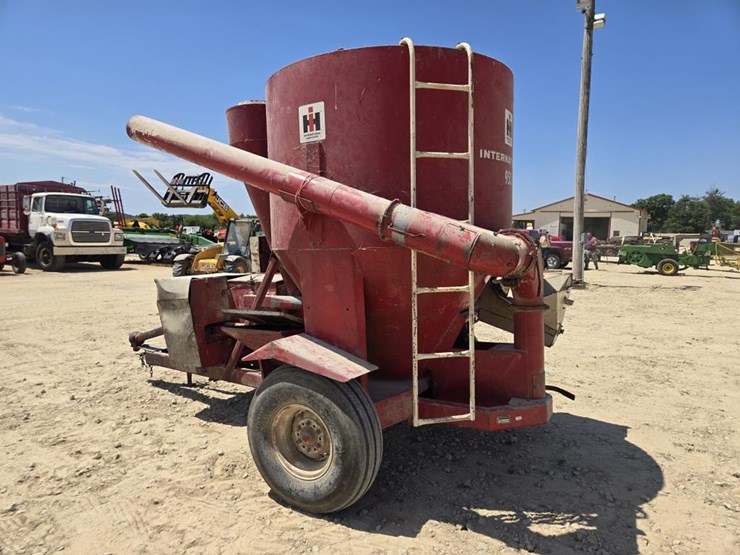 case-ih-950-image-7