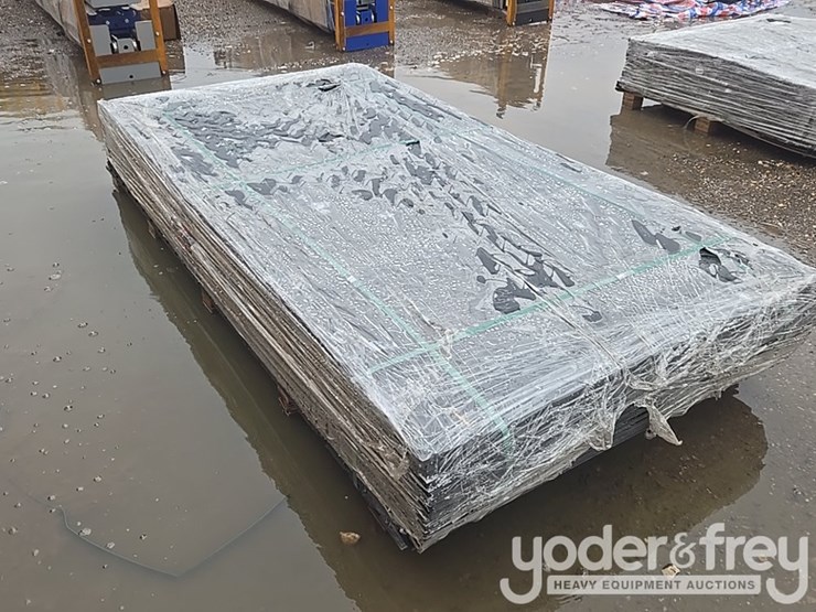 unused-onshine-4'-x-8'-ground-protection-mats,-black-diamond-plate-tread-design,-black-image-4