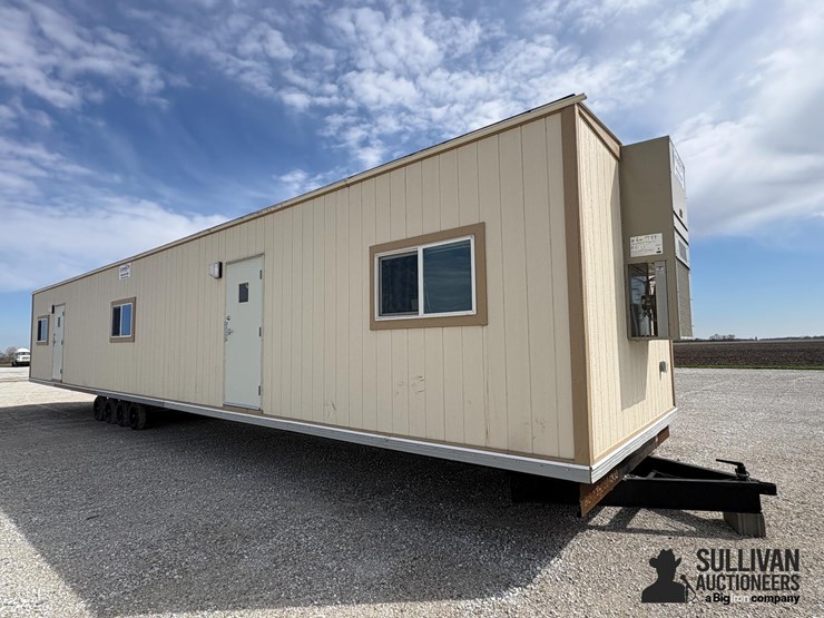 2023-satellite-60'x13'-quad/a-mobile-office-trailer-image-2