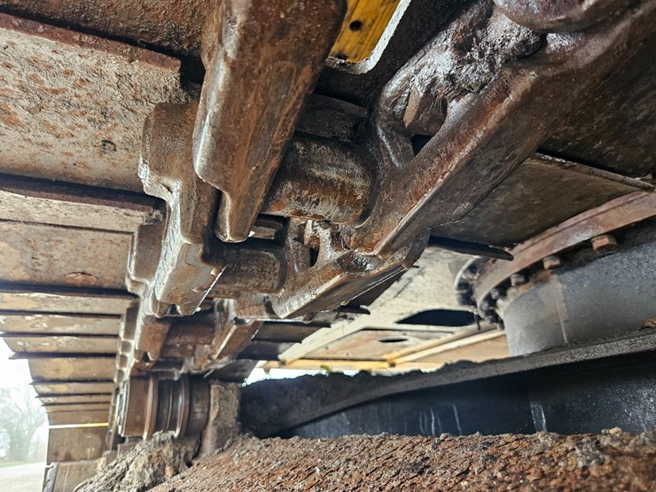 2010-deere-200d-lc-image-65