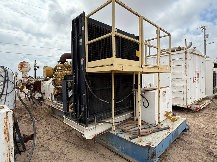 2011-caterpillar-3512-image-3