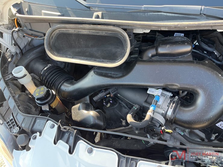 2019-ford-transit-image-14
