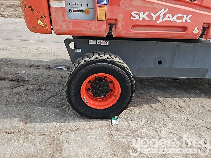 2018-skyjack-sj40t-image-8