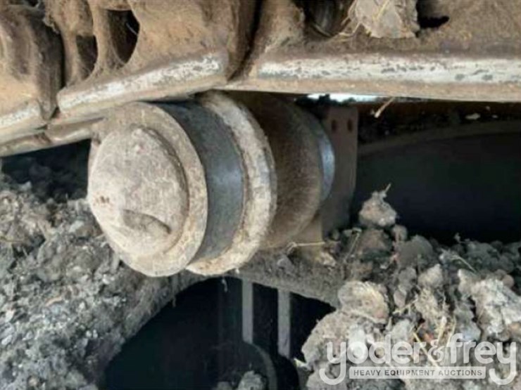 2017-komatsu-pc210-lc-11-image-19