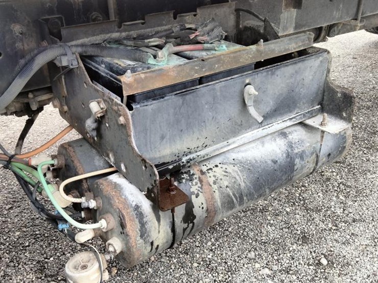 international-dt466-image-15