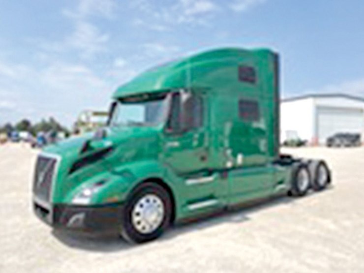 2023-volvo-vnl860-image-1