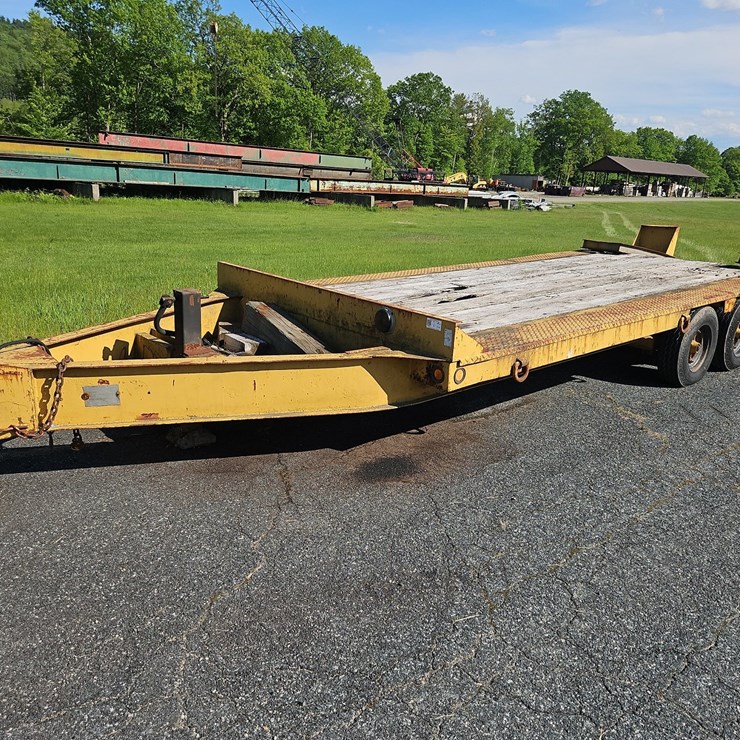 1987 EAGER BEAVER TRI/A UTILITY TRAILER