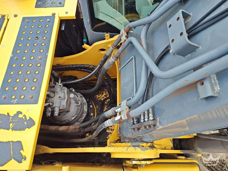 deere-350g-lc-image-44
