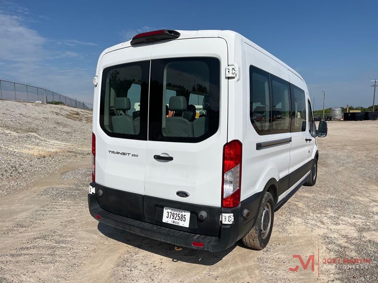 2019-ford-transit-image-2