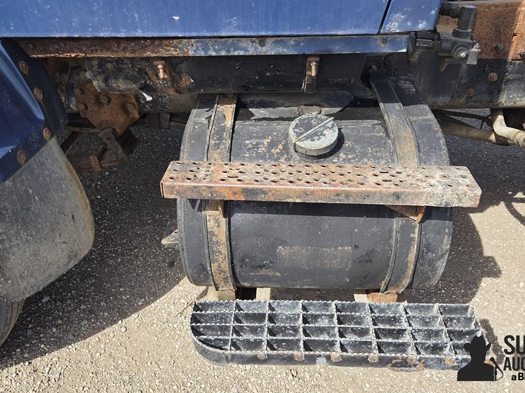1994-ford-l8000-image-11