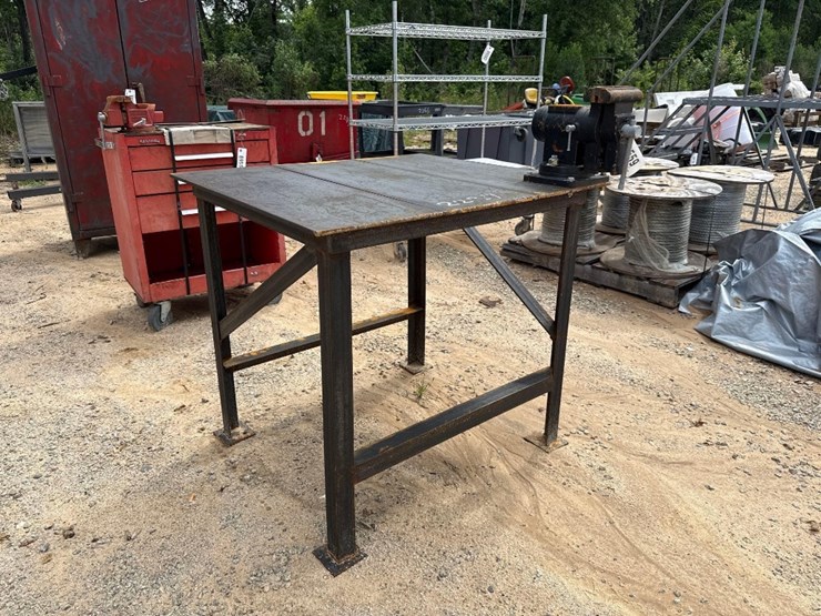 2237---3'-x-3'-metal-work-table-image-1