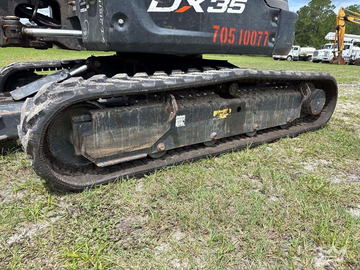2019-doosan-dx35-mini-excavator-image-32