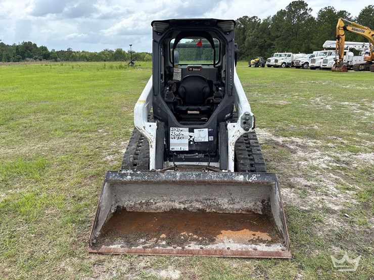 2021-bobcat-t64-image-38