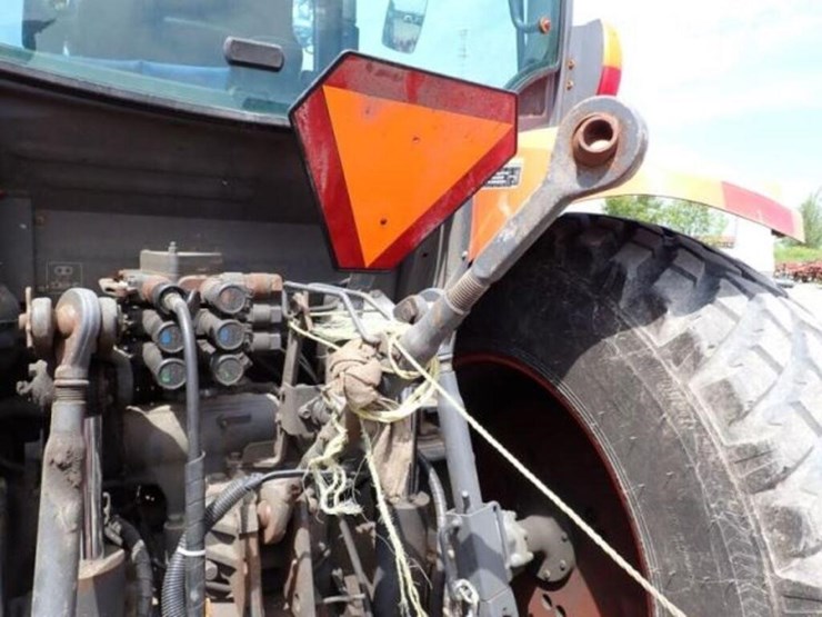 2016-kubota-m6-141-image-35