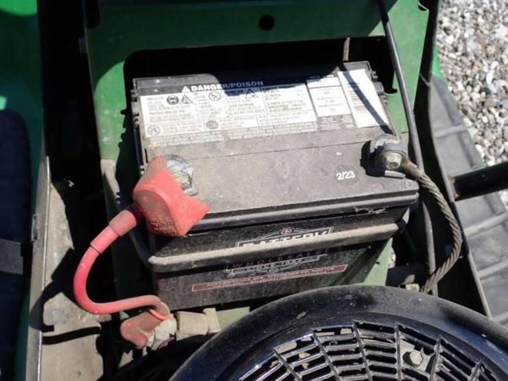 john-deere-lt166-image-17