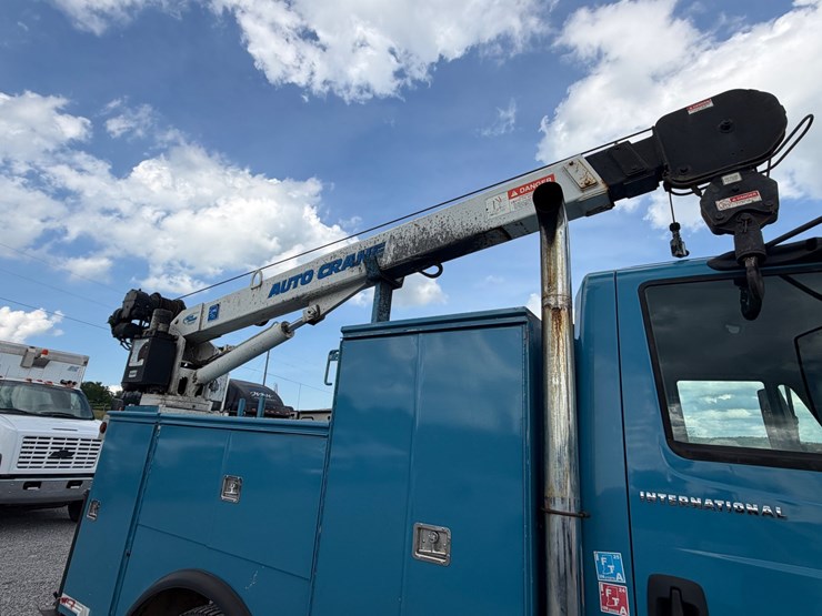 2007-international-durastar-4200-image-17