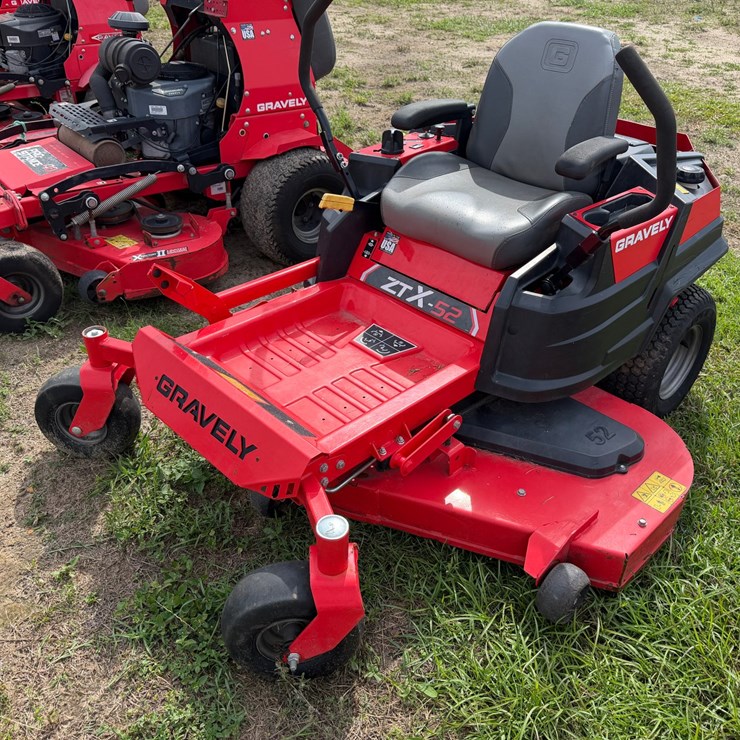 #6007 • Gravely 52" ZTX52 Zero Turn Lawnmower