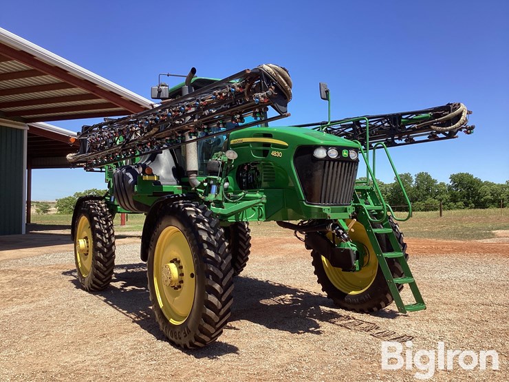2011-john-deere-4830-image-4