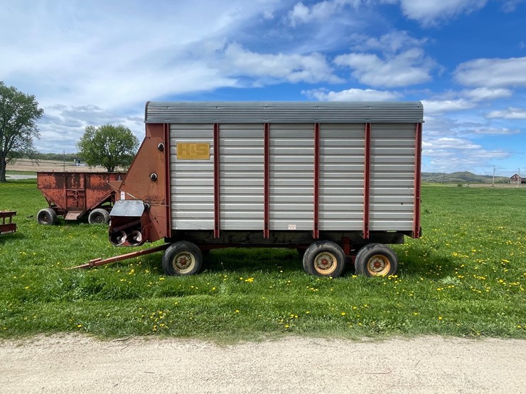 #3296-•-h&s-7-+-4-twin-auger-chopper-box-image-8